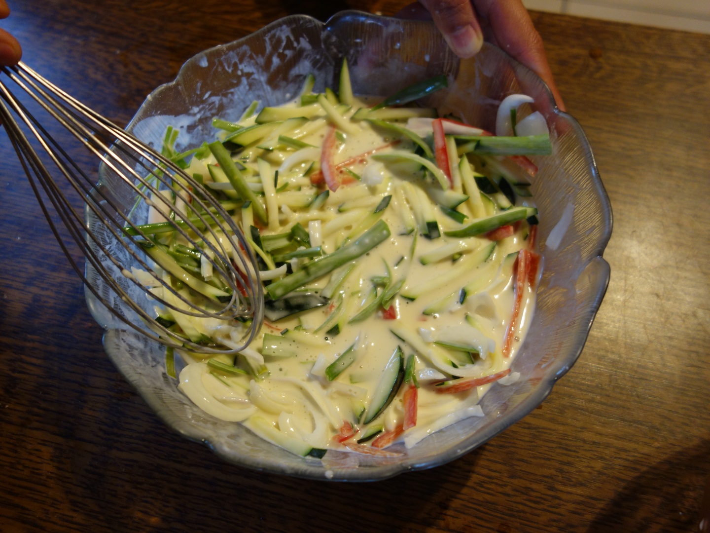 incorporer les légumes à la pâte à crêpe