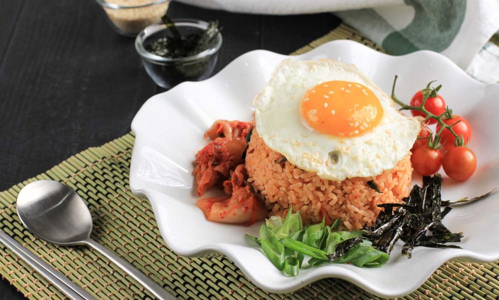 Kimchi Bokkeumbap (김치볶음밥) : Riz Frit au Kimchi.
